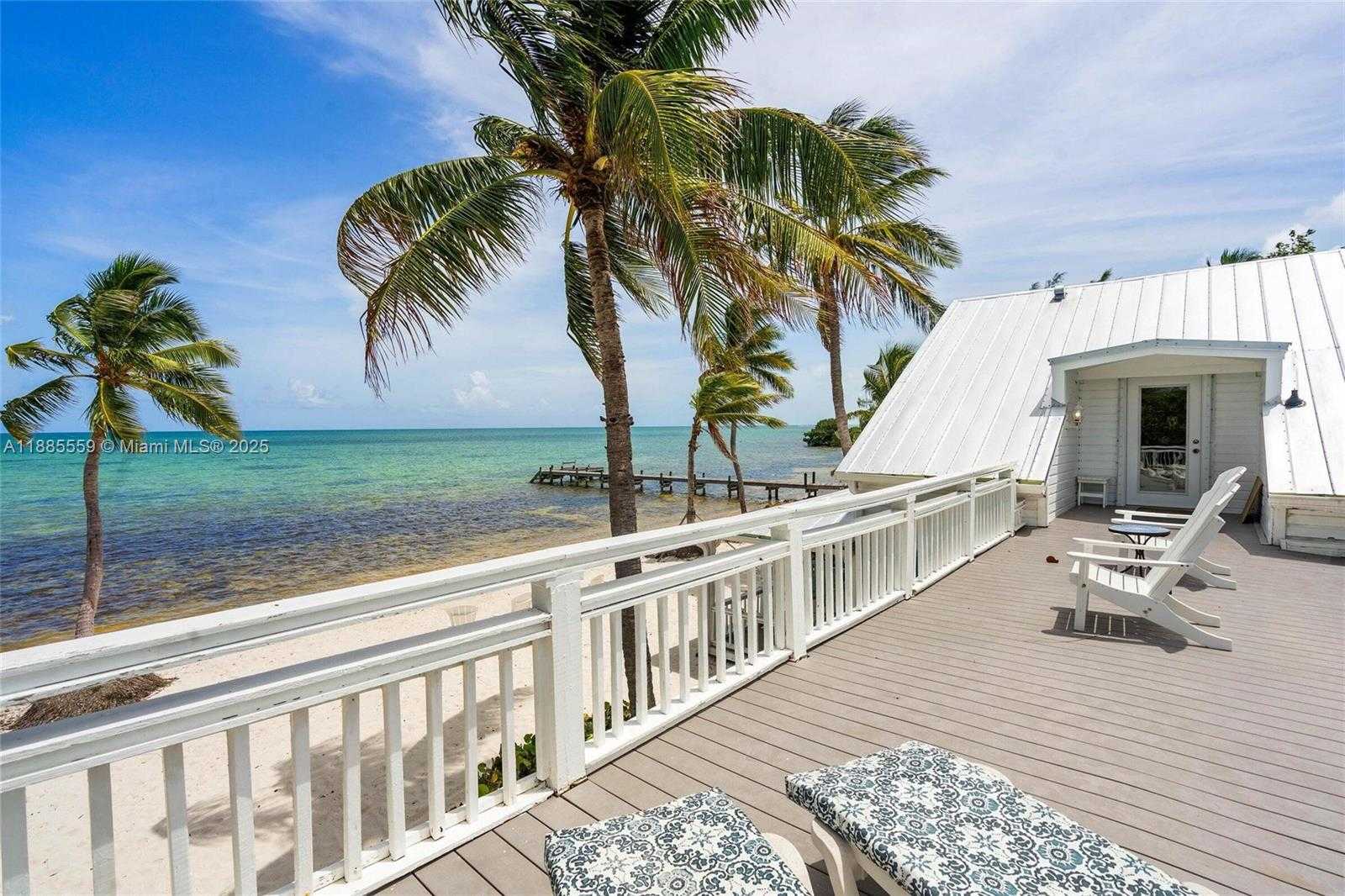 Small Image of Islamorada Number 16