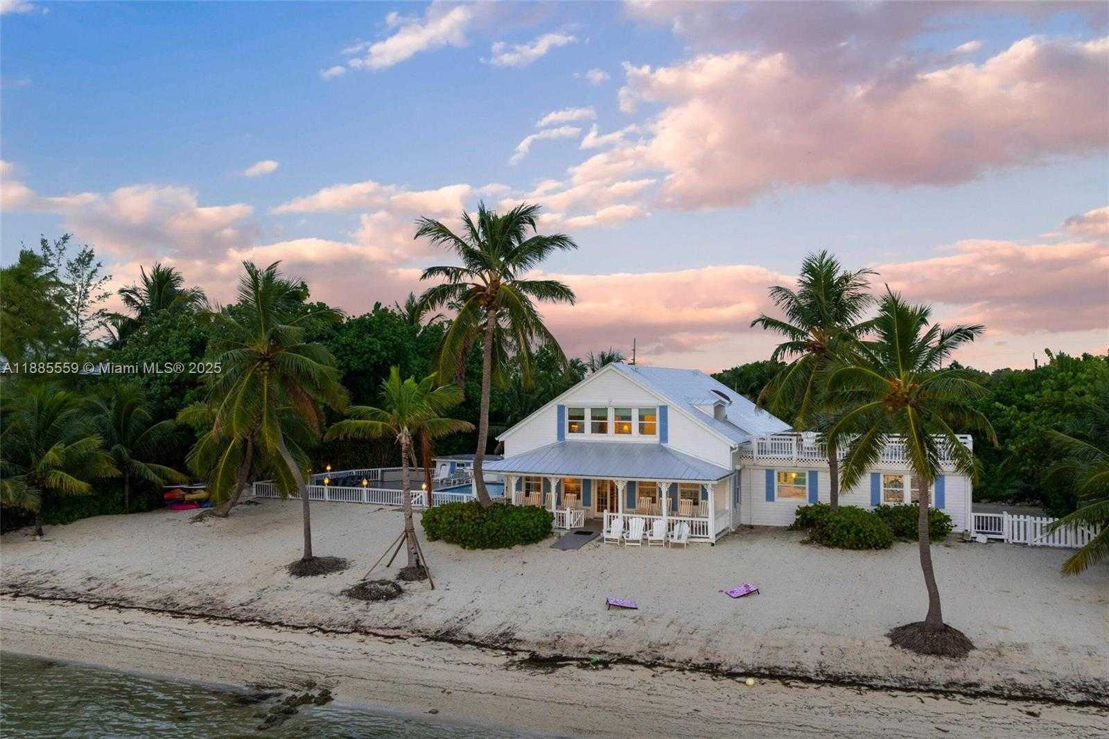 Small Image of Islamorada Number 5