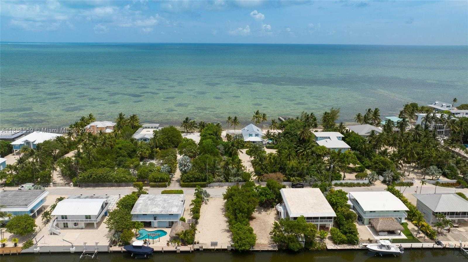 Small Image of Islamorada Number 70
