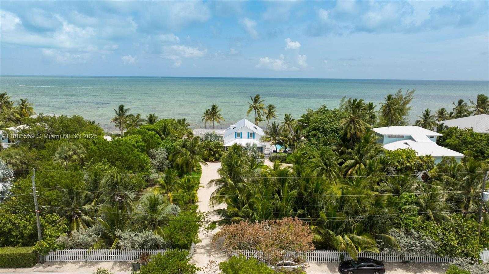 Small Image of Islamorada Number 74