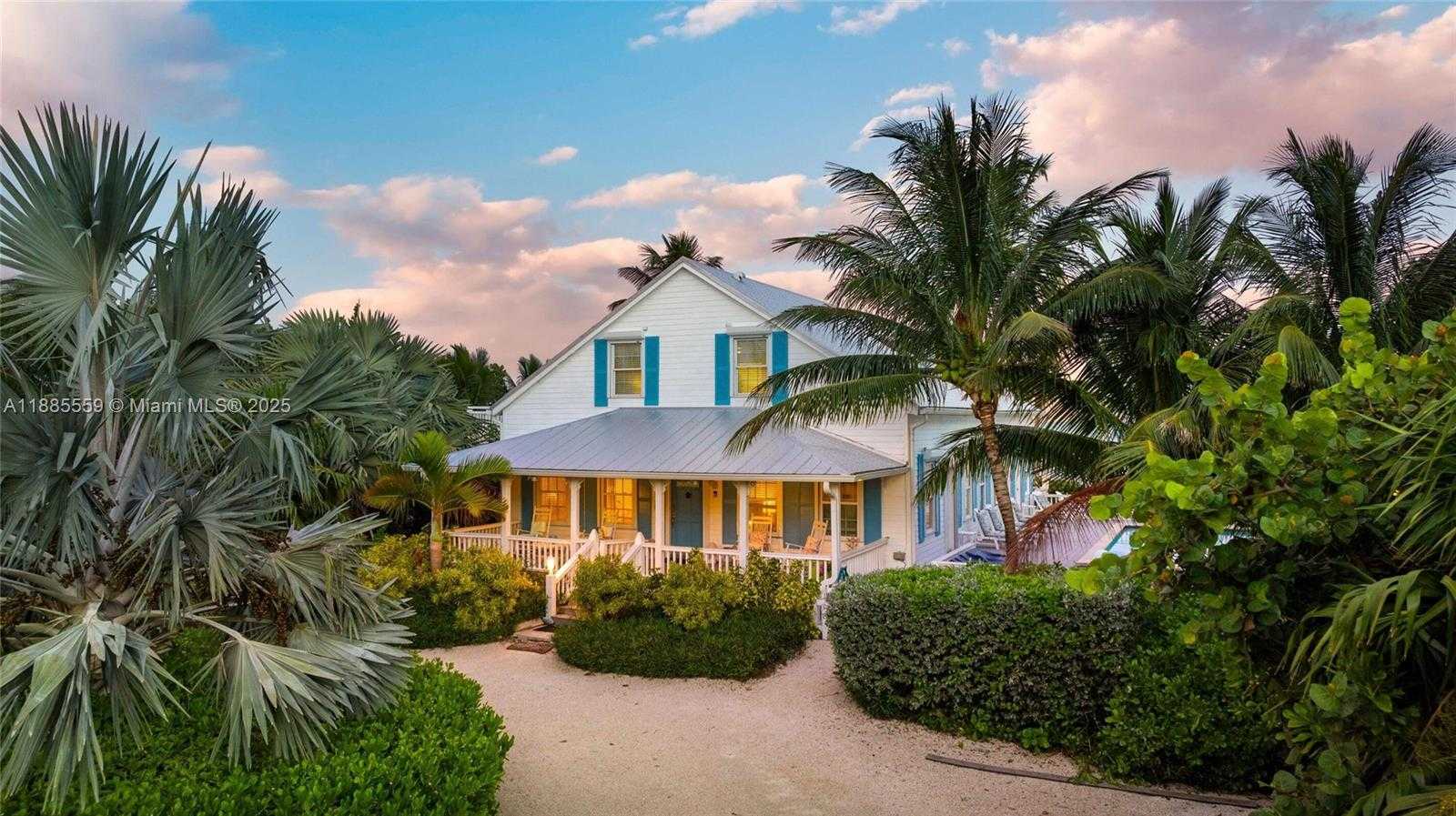 Small Image of Islamorada Number 8