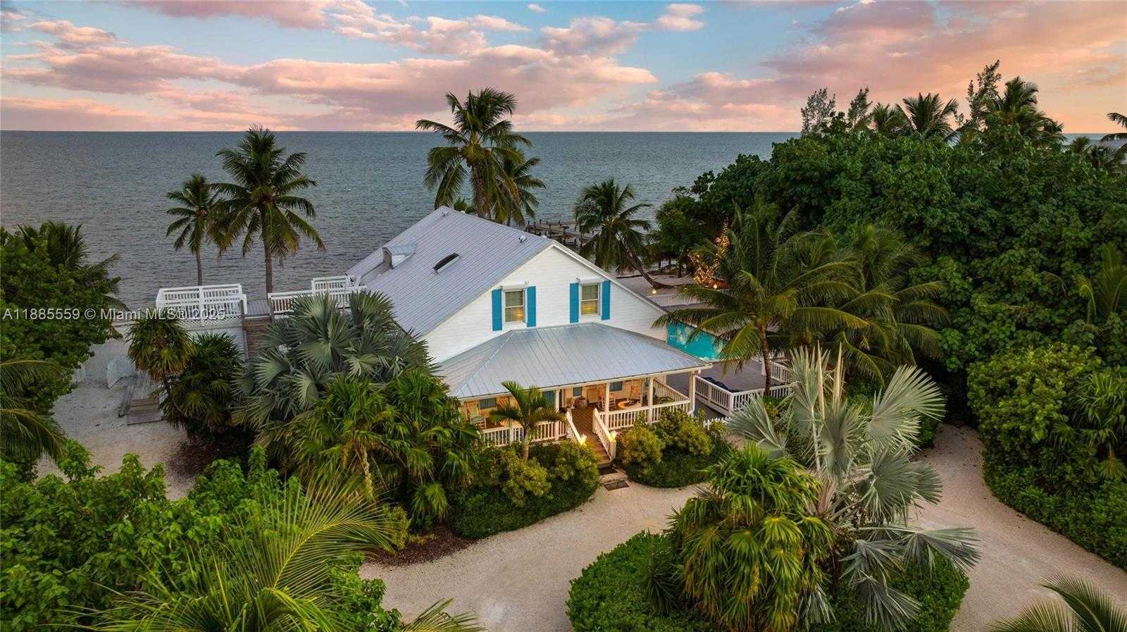 Small Image of Islamorada Number 80