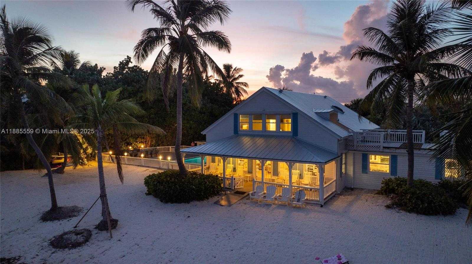 Small Image of Islamorada Number 82