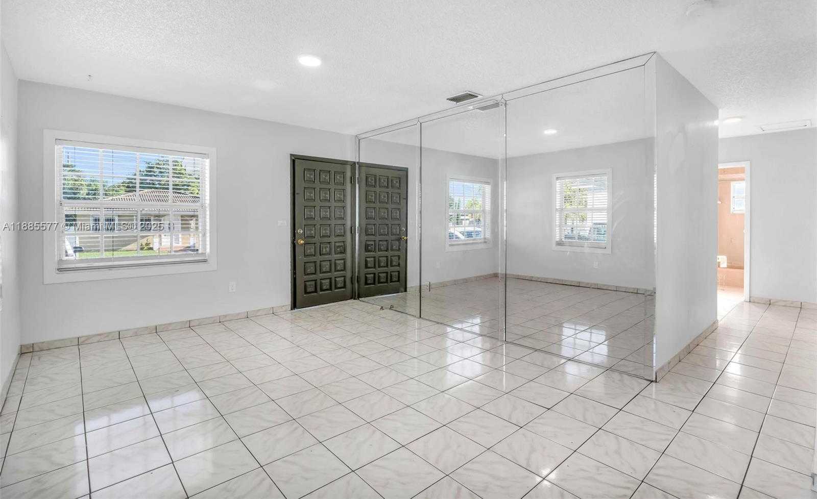 Small Image of 280 EAST 39TH ST, Hialeah Number 10