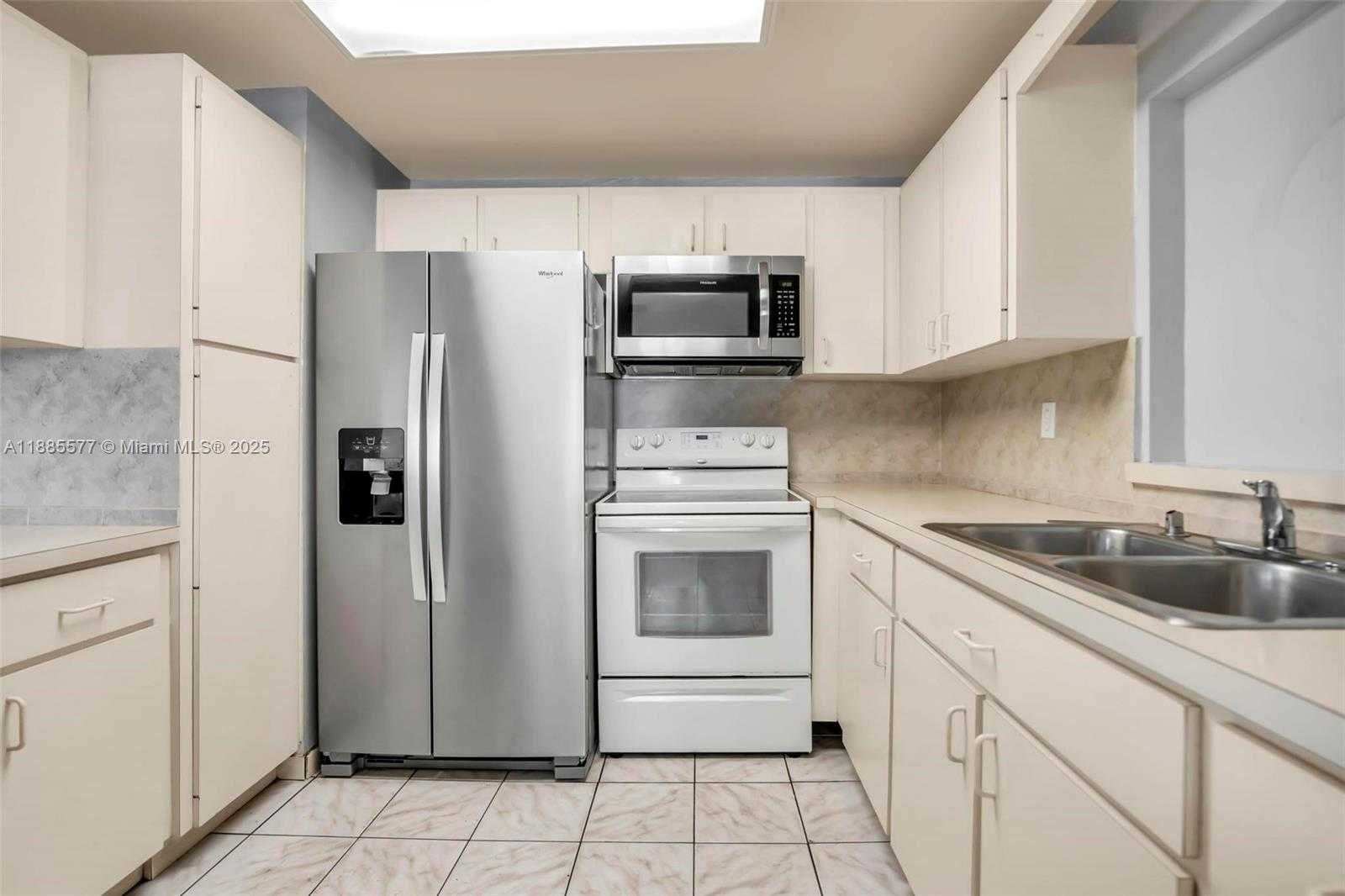 Small Image of 280 EAST 39TH ST, Hialeah Number 17