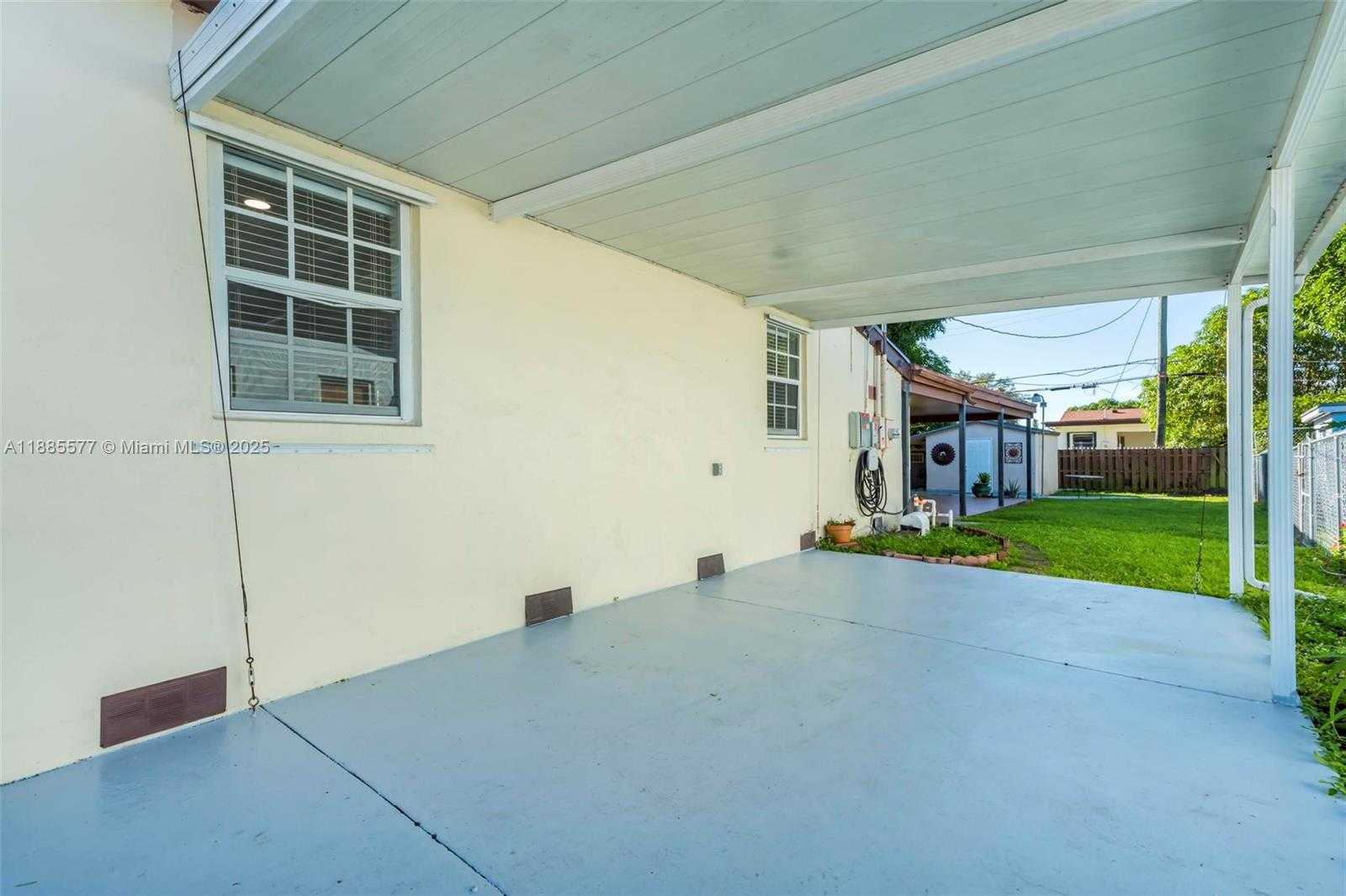 Small Image of 280 EAST 39TH ST, Hialeah Number 33