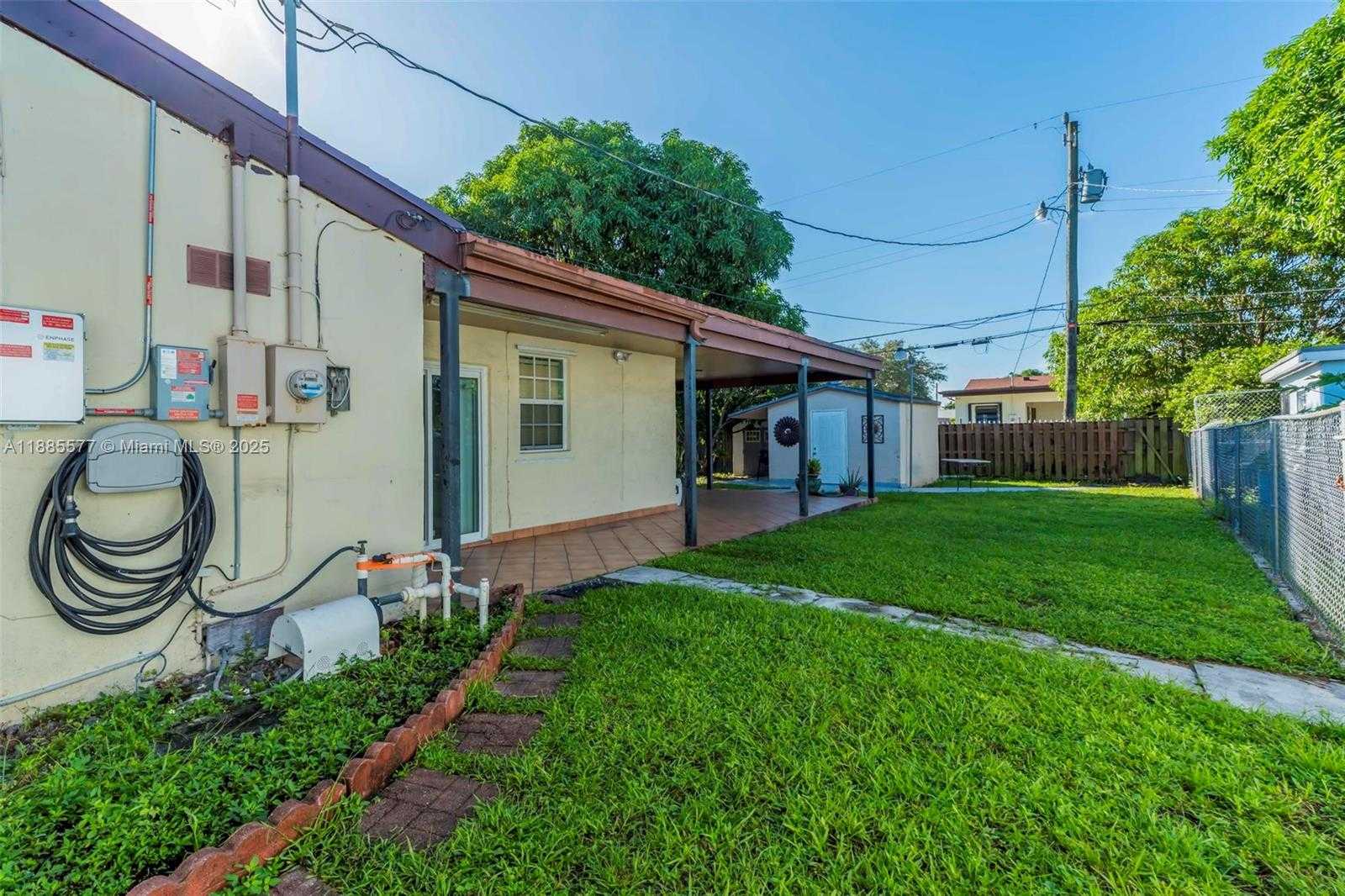 Small Image of 280 EAST 39TH ST, Hialeah Number 36
