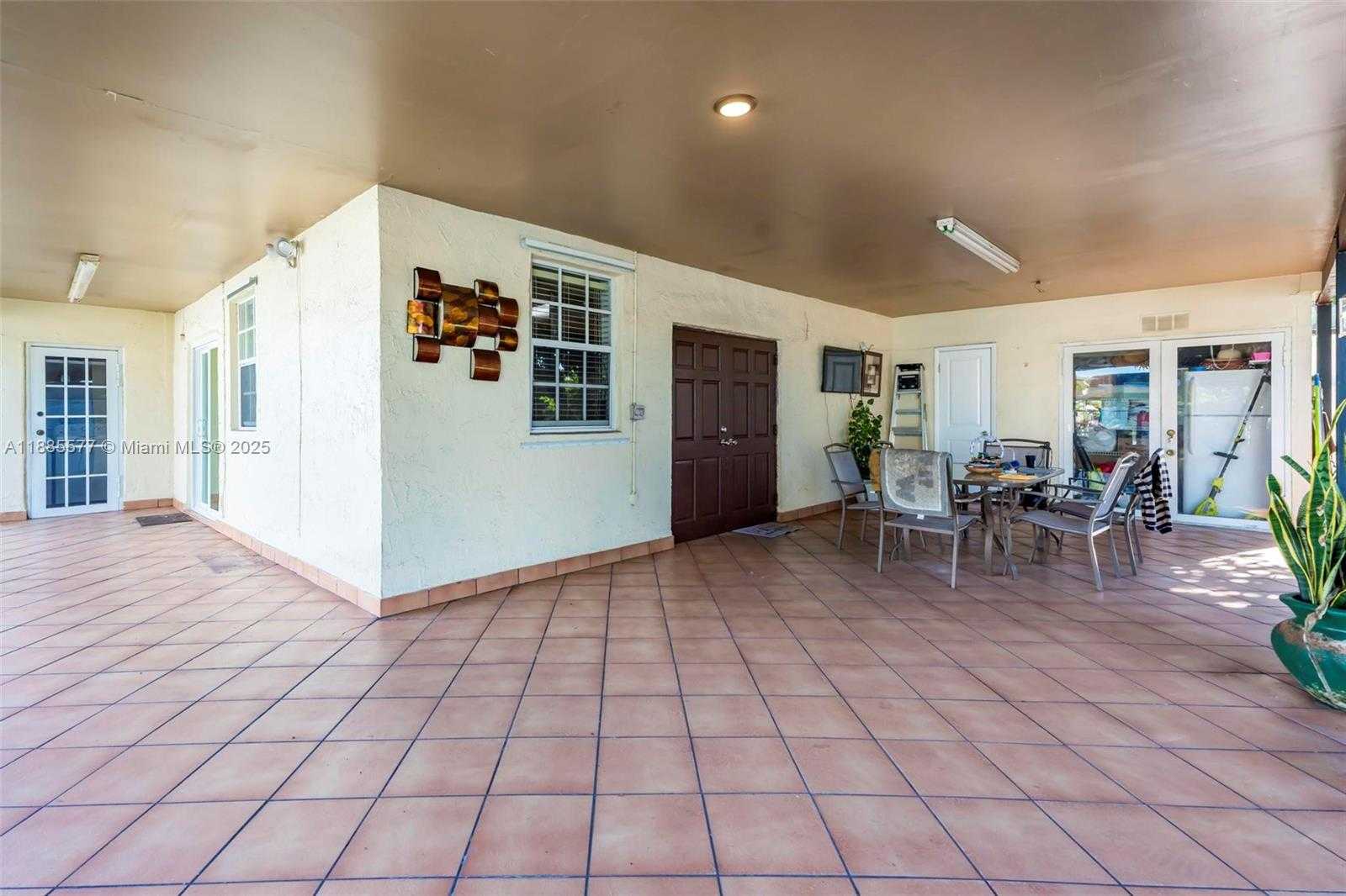Small Image of 280 EAST 39TH ST, Hialeah Number 38