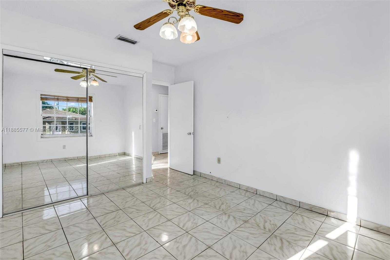 Small Image of 280 EAST 39TH ST, Hialeah Number 5
