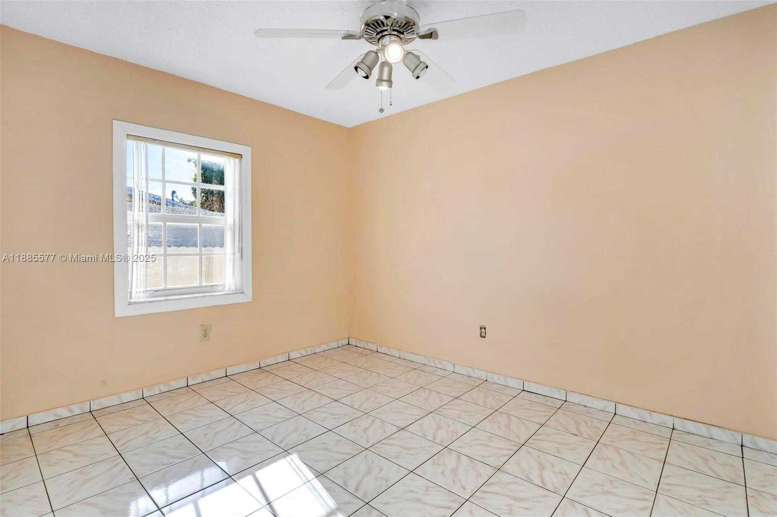 Small Image of 280 EAST 39TH ST, Hialeah Number 7