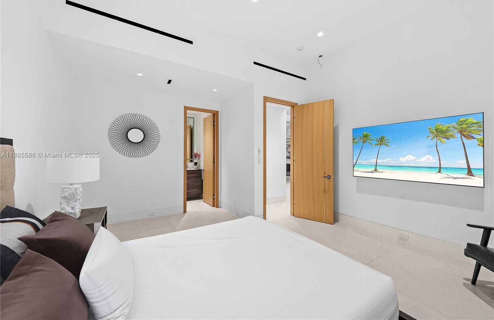 Small Image of 1261 99TH ST, Bay Harbor Islands Number 33