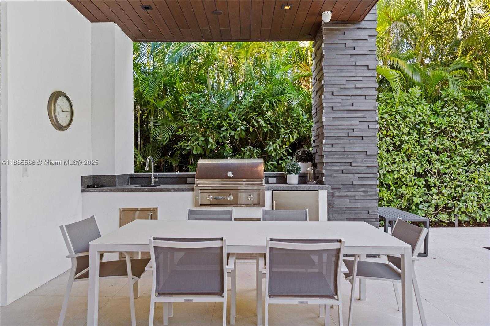 Small Image of 1261 99TH ST, Bay Harbor Islands Number 43