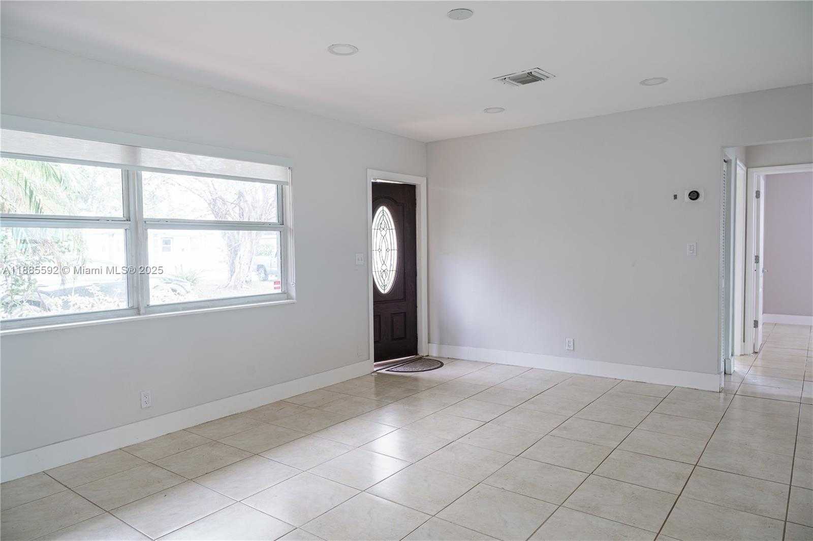 Small Image of 2842 JACKSON ST, Hollywood Number 5
