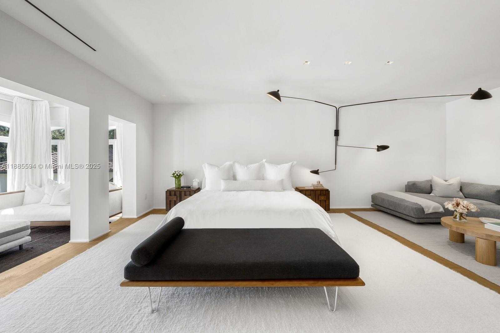 Small Image of 545 CASUARINA CONCOURSE, Coral Gables Number 13