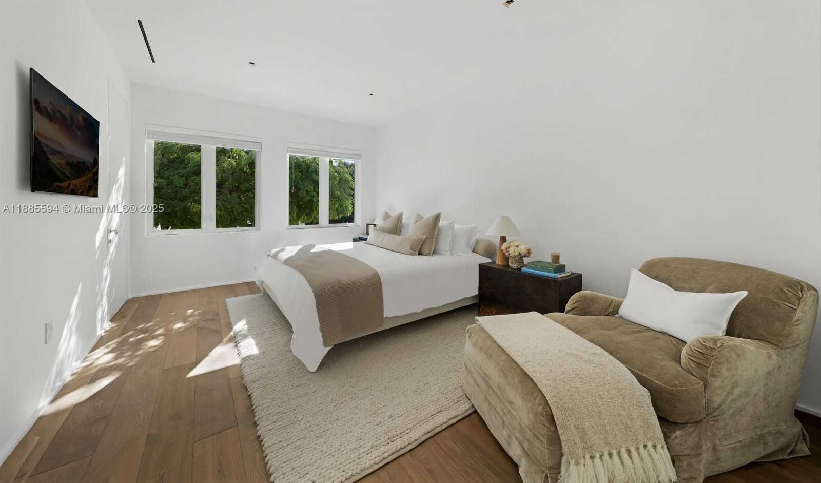 Small Image of 545 CASUARINA CONCOURSE, Coral Gables Number 25