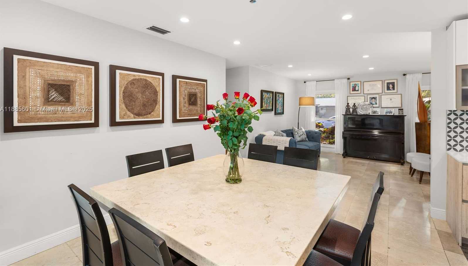 Small Image of 6809 MENTONE ST, Coral Gables Number 10