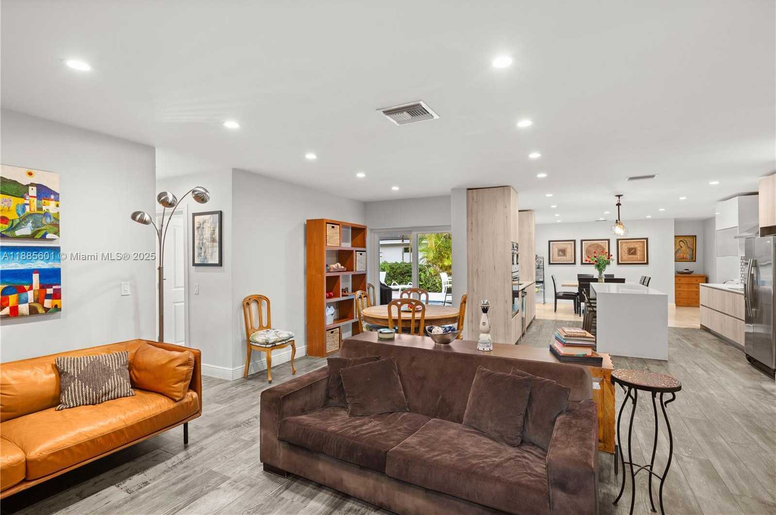 Small Image of 6809 MENTONE ST, Coral Gables Number 19