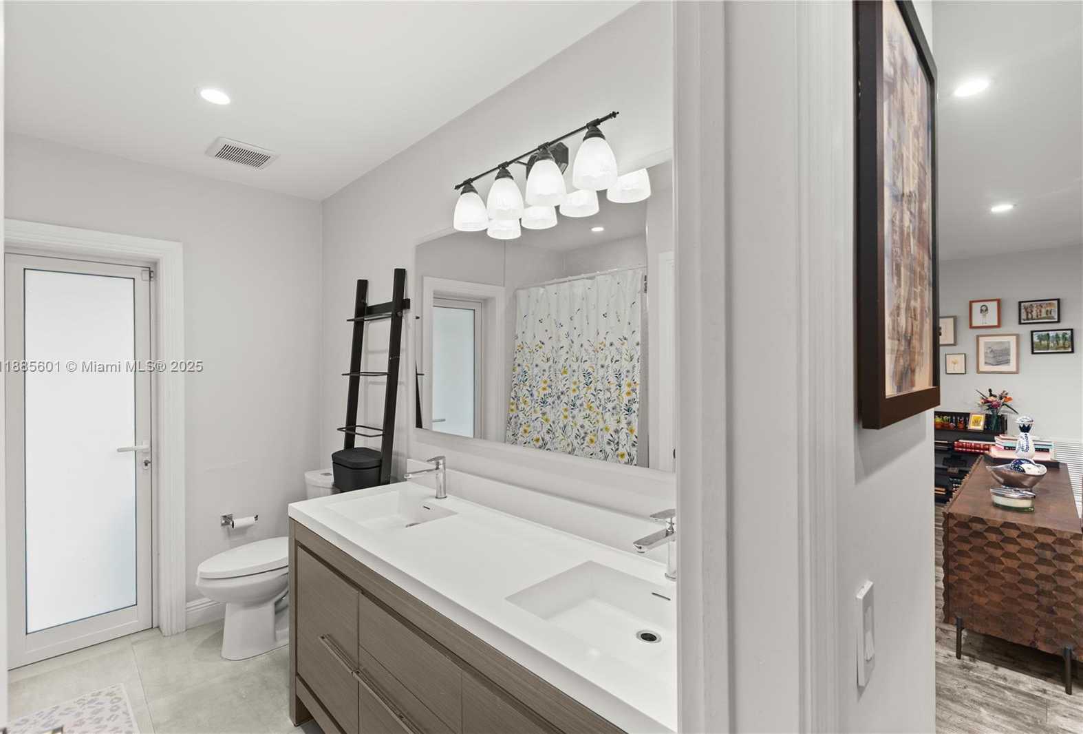 Small Image of 6809 MENTONE ST, Coral Gables Number 30