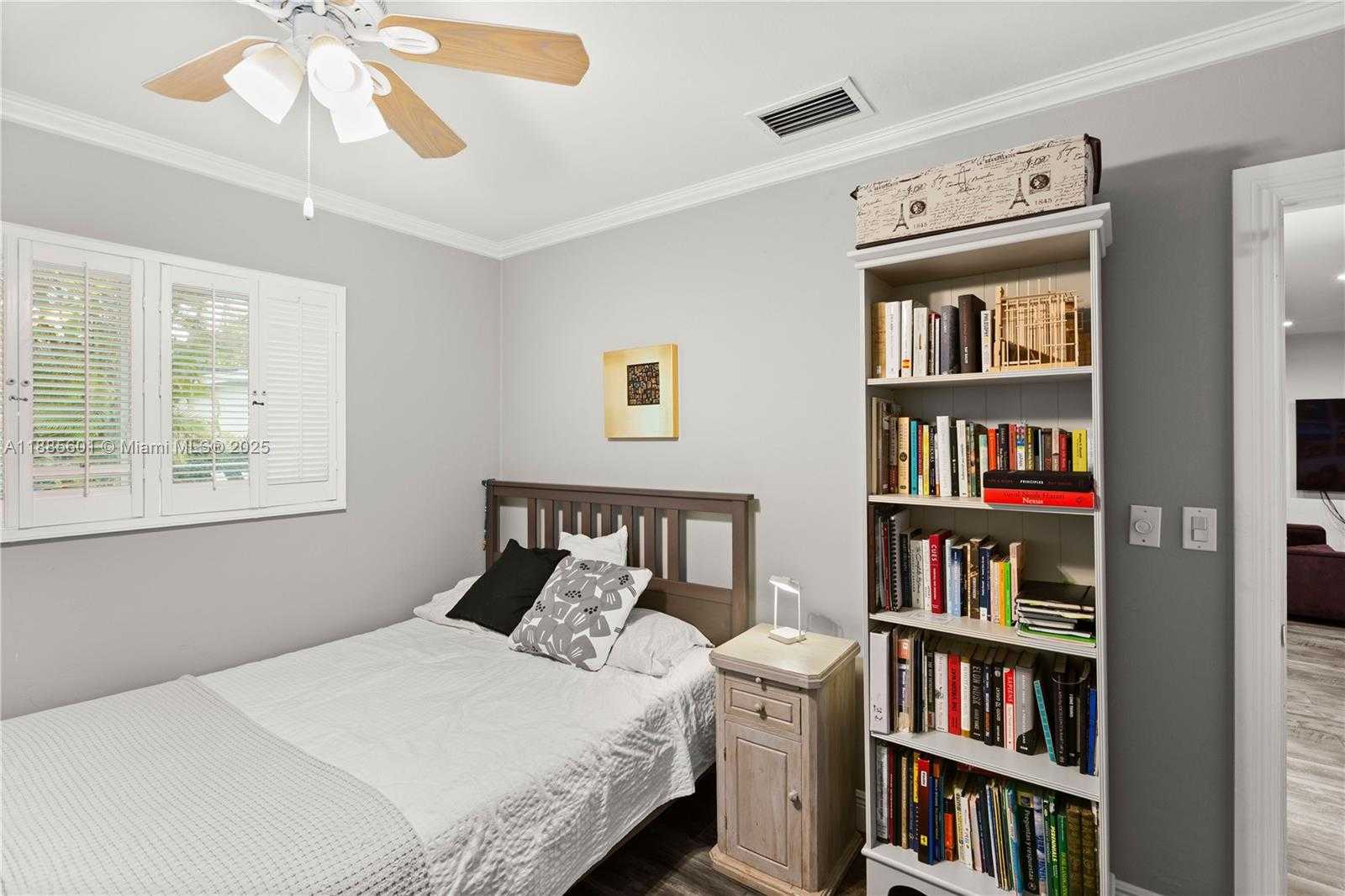 Small Image of 6809 MENTONE ST, Coral Gables Number 32