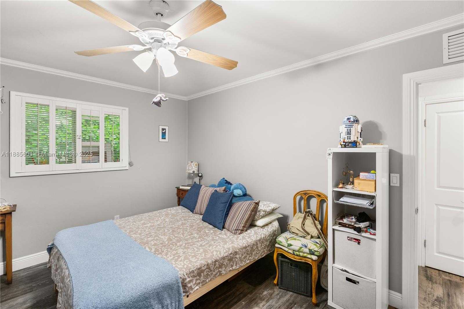 Small Image of 6809 MENTONE ST, Coral Gables Number 35