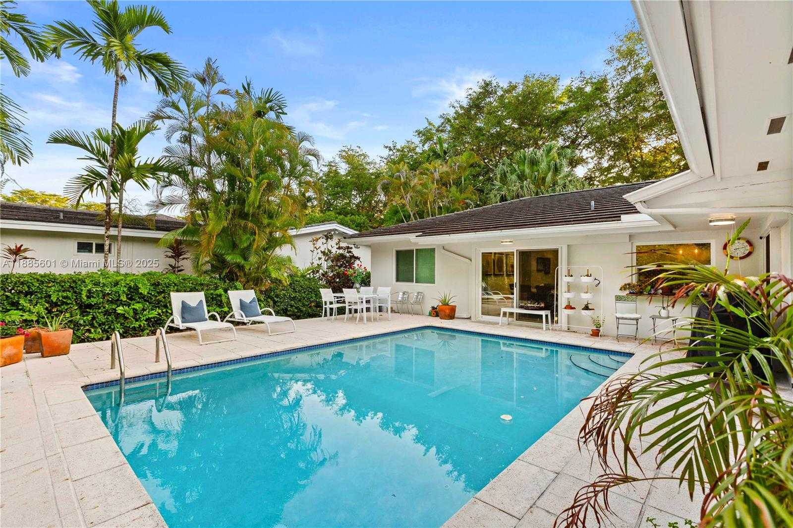 Small Image of 6809 MENTONE ST, Coral Gables Number 41