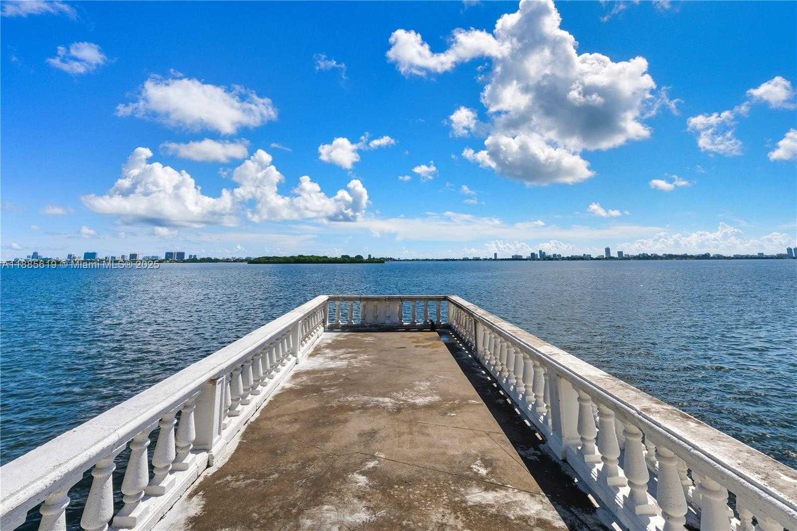 Small Image of 10875 NORTH BAYSHORE DR, Miami Number 10