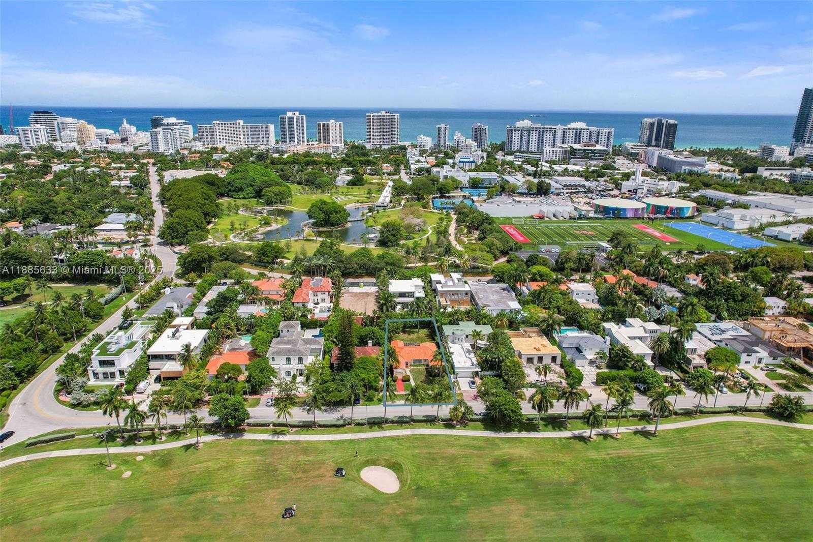 Small Image of 2443 NORTH MERIDIAN AVE, Miami Beach Number 4