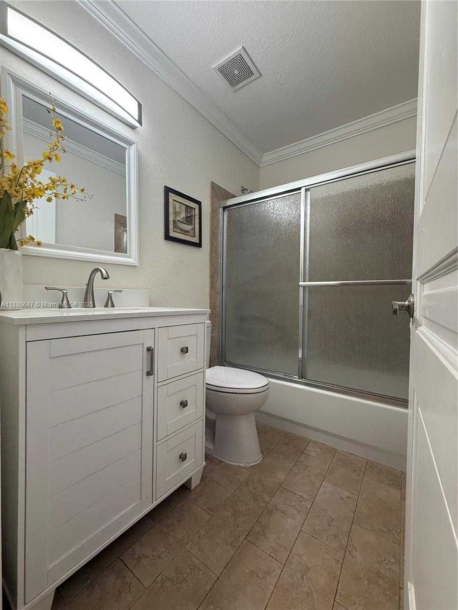 Small Image of 250 NORTH WEST 151ST AVE, Pembroke Pines Number 36