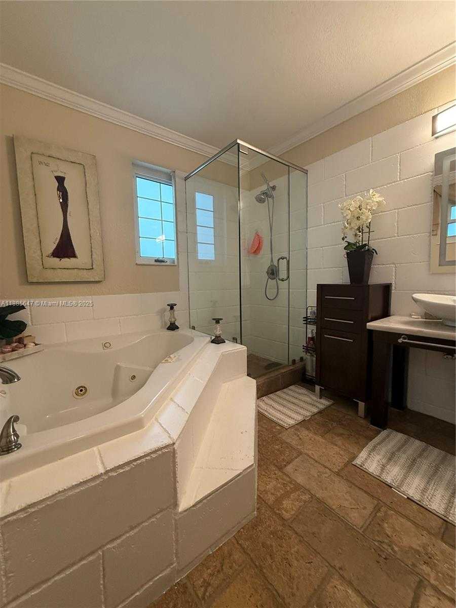 Small Image of 250 NORTH WEST 151ST AVE, Pembroke Pines Number 52