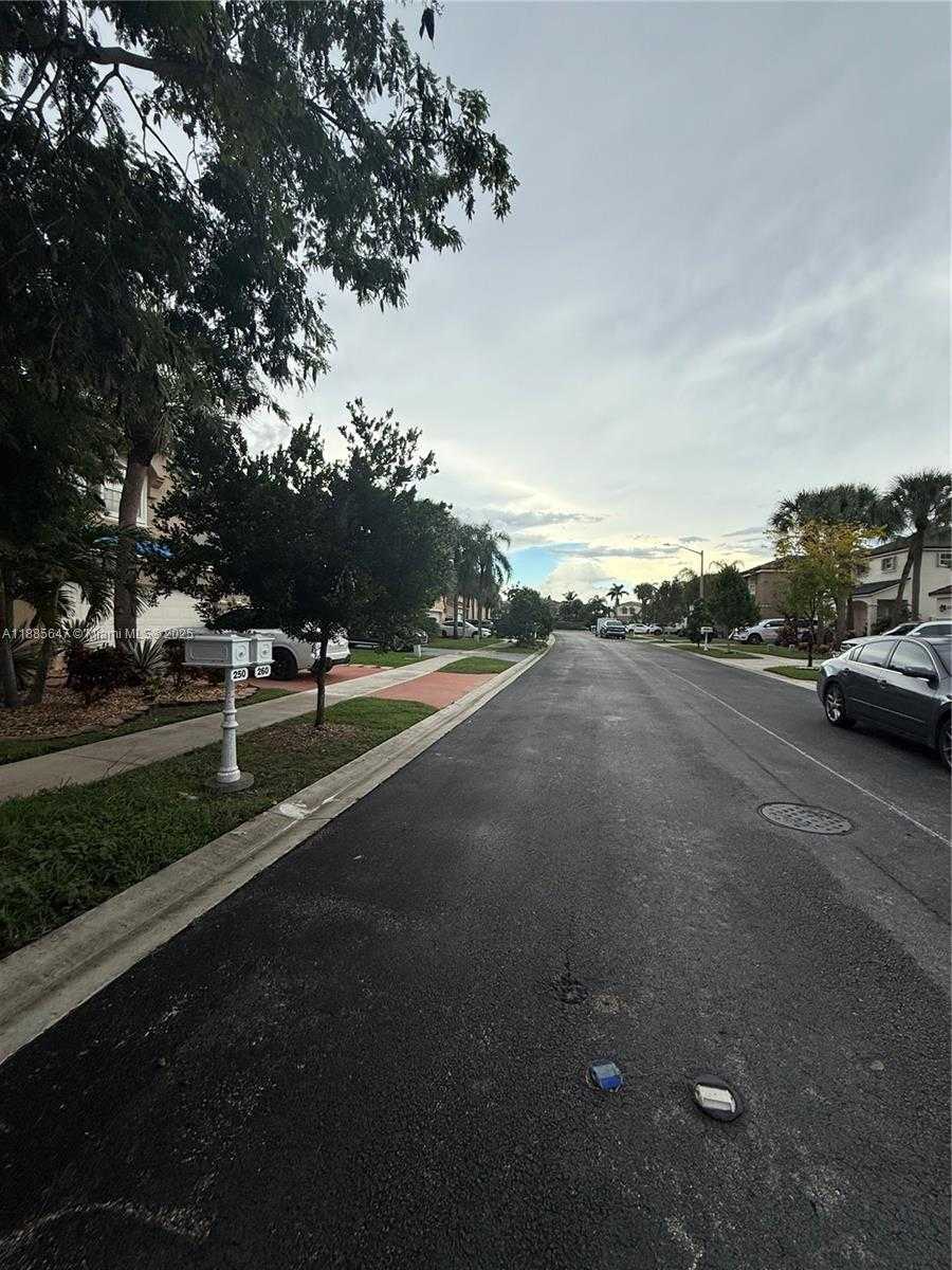 Small Image of 250 NORTH WEST 151ST AVE, Pembroke Pines Number 68