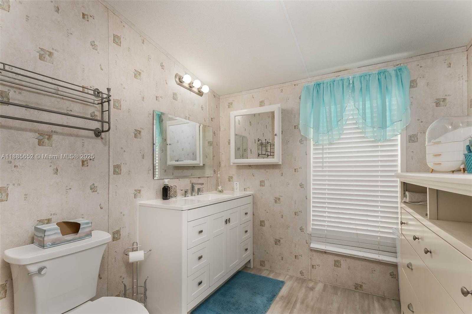 Small Image of 1800 SOUTH WEST 85TH AVE, Davie Number 18
