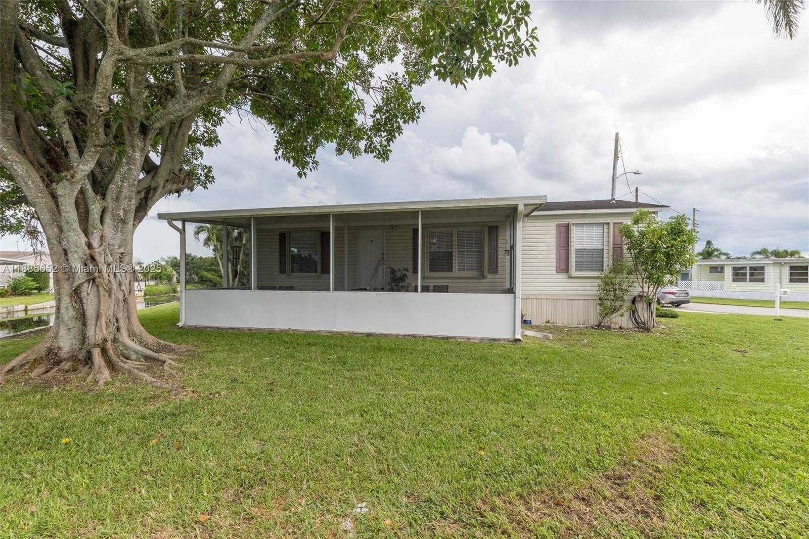 Small Image of 1800 SOUTH WEST 85TH AVE, Davie Number 2