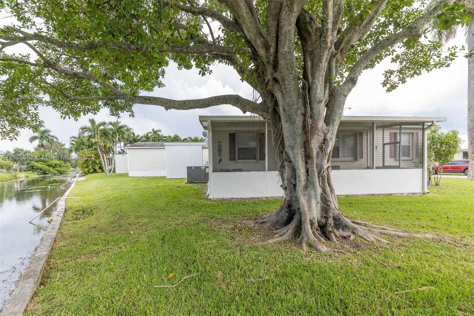 Small Image of 1800 SOUTH WEST 85TH AVE, Davie Number 20