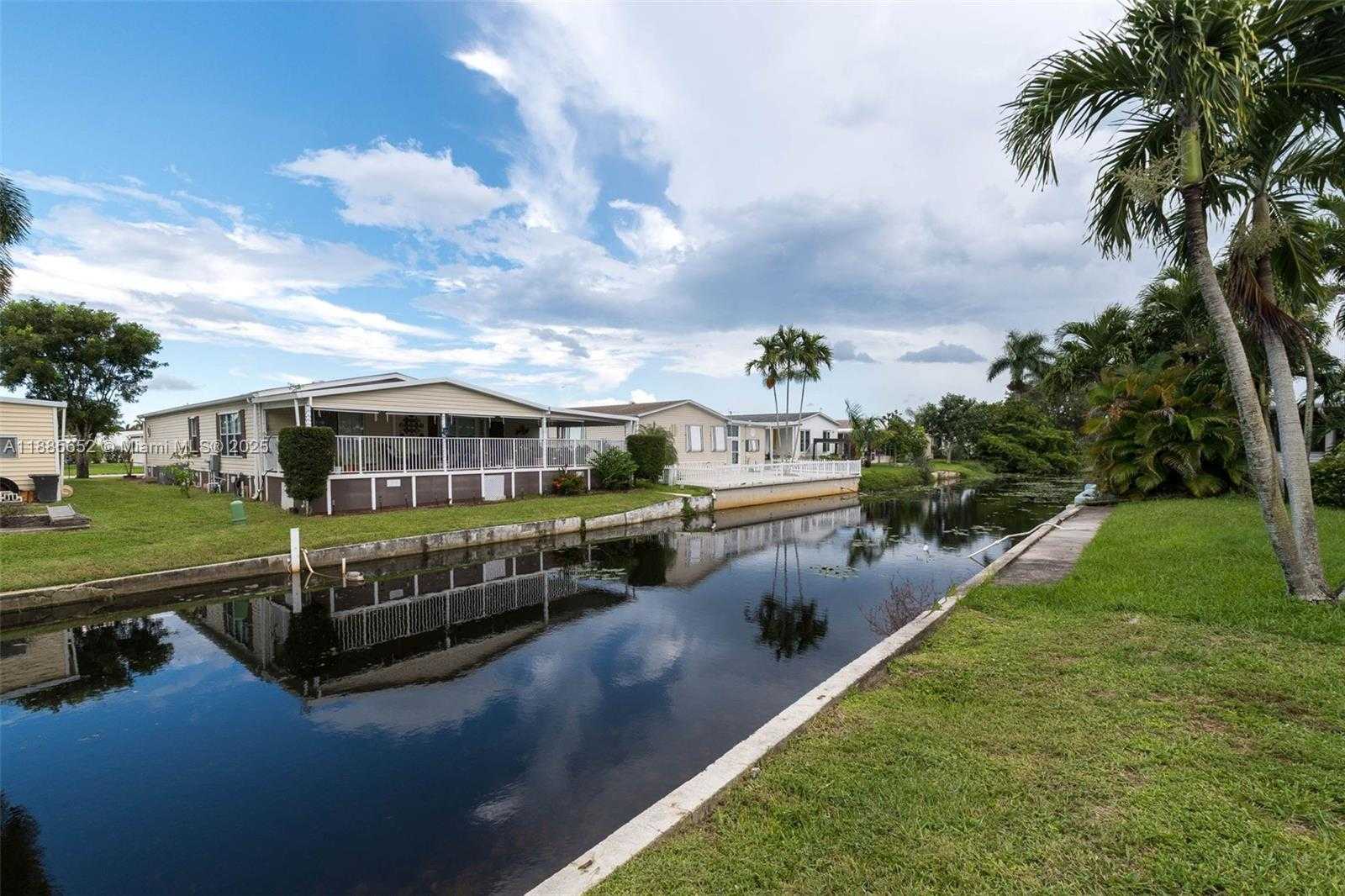 Small Image of 1800 SOUTH WEST 85TH AVE, Davie Number 21