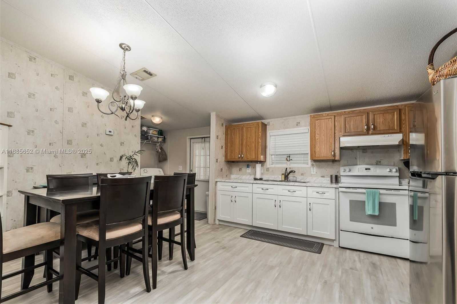 Small Image of 1800 SOUTH WEST 85TH AVE, Davie Number 9