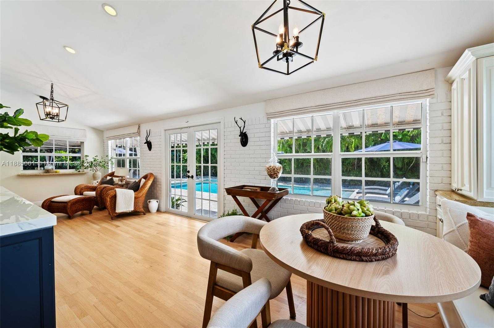 Small Image of 1314 COUNTRY CLUB PRADO, Coral Gables Number 10