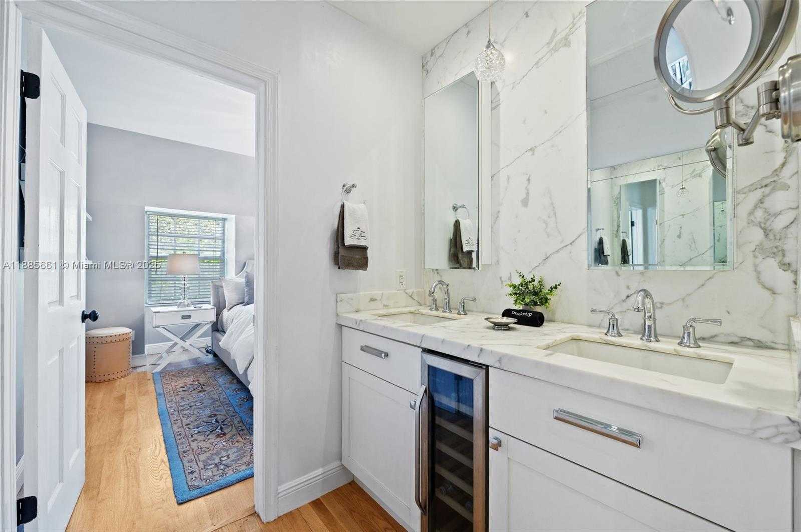Small Image of 1314 COUNTRY CLUB PRADO, Coral Gables Number 19
