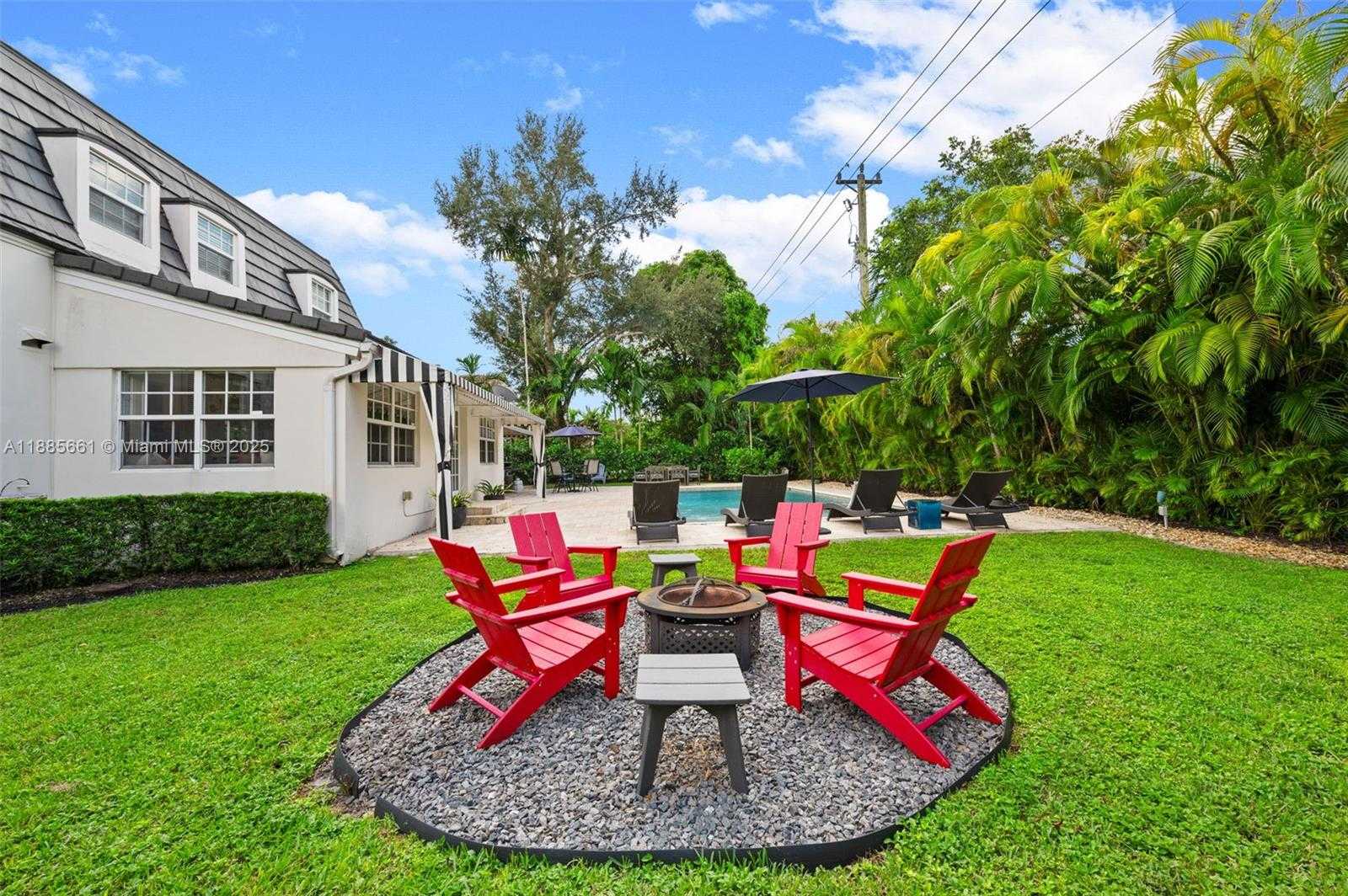 Small Image of 1314 COUNTRY CLUB PRADO, Coral Gables Number 25