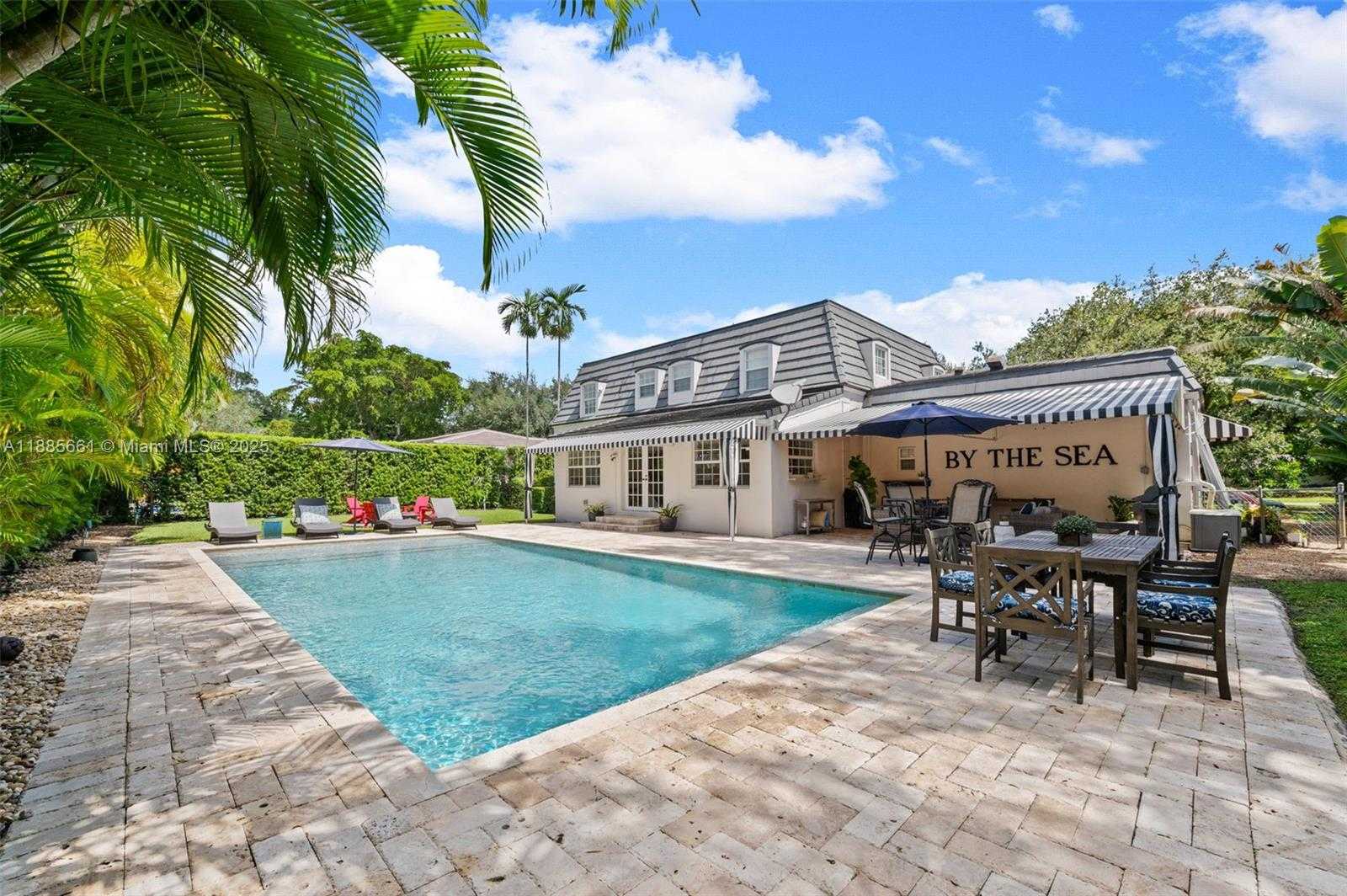 Small Image of 1314 COUNTRY CLUB PRADO, Coral Gables Number 27