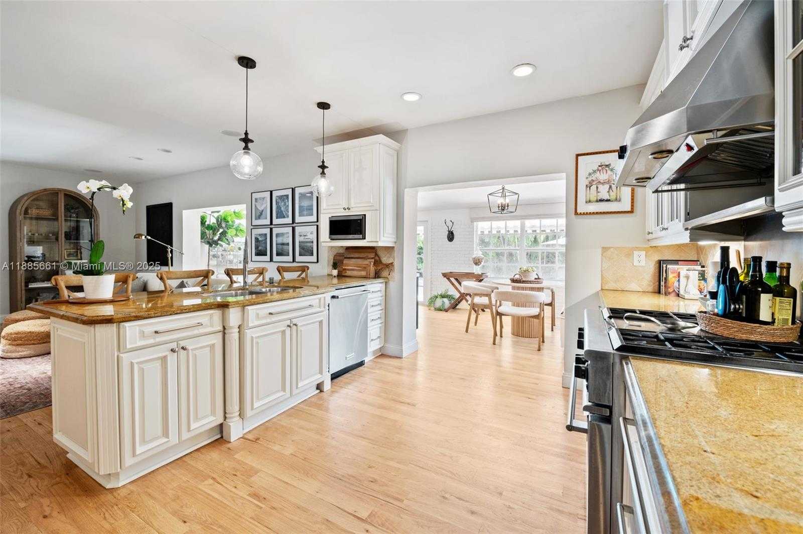 Small Image of 1314 COUNTRY CLUB PRADO, Coral Gables Number 5