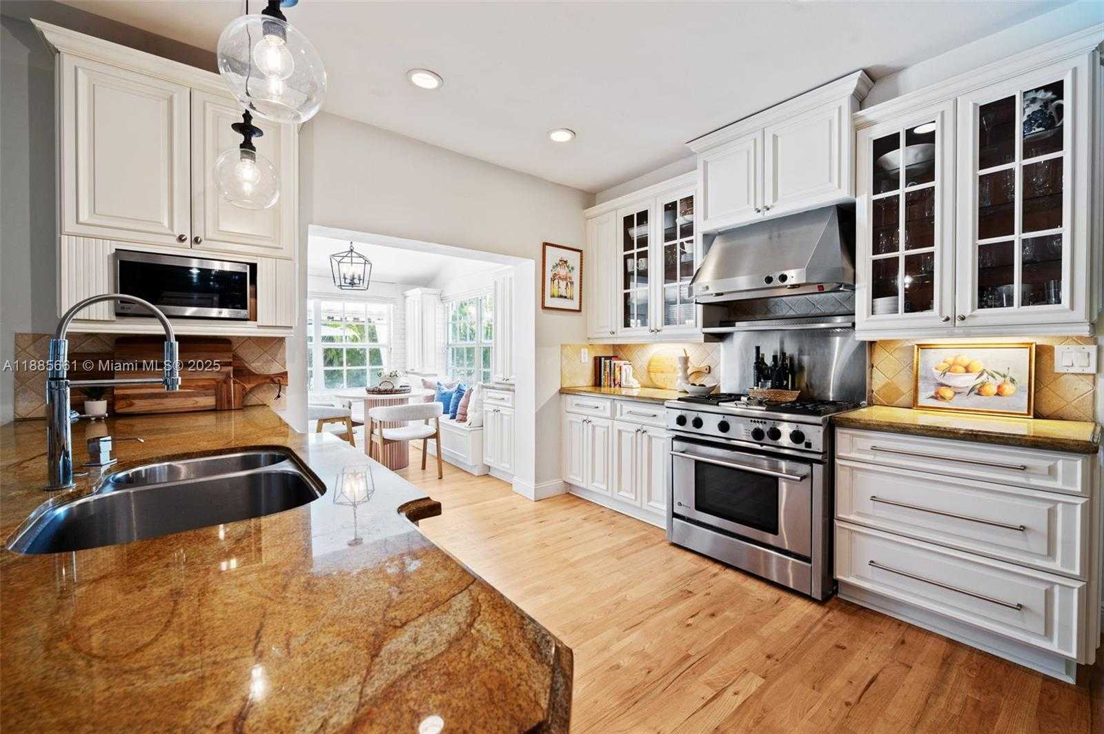 Small Image of 1314 COUNTRY CLUB PRADO, Coral Gables Number 6