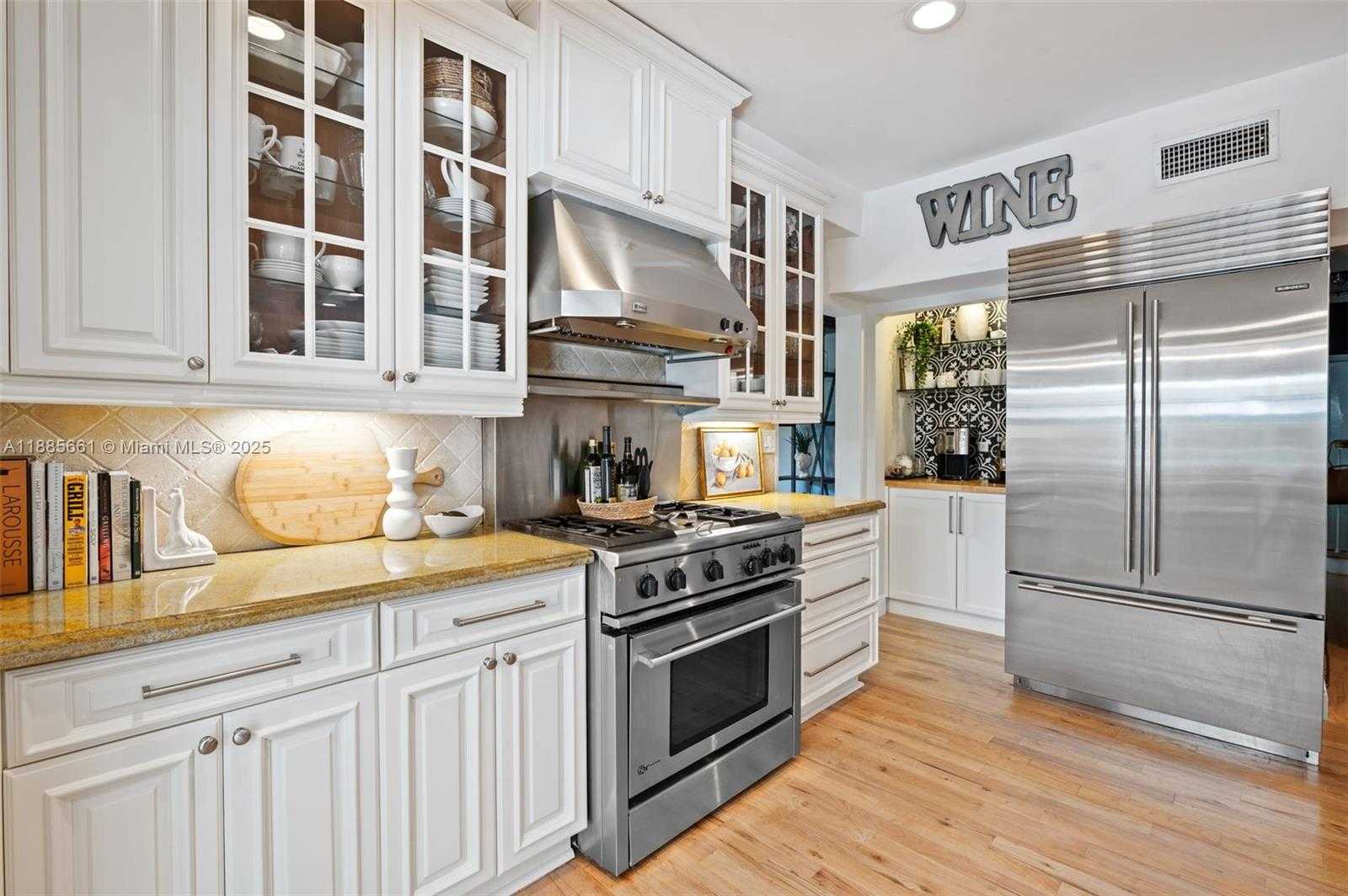 Small Image of 1314 COUNTRY CLUB PRADO, Coral Gables Number 8
