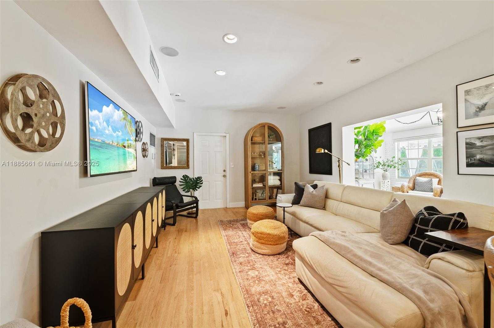 Small Image of 1314 COUNTRY CLUB PRADO, Coral Gables Number 9