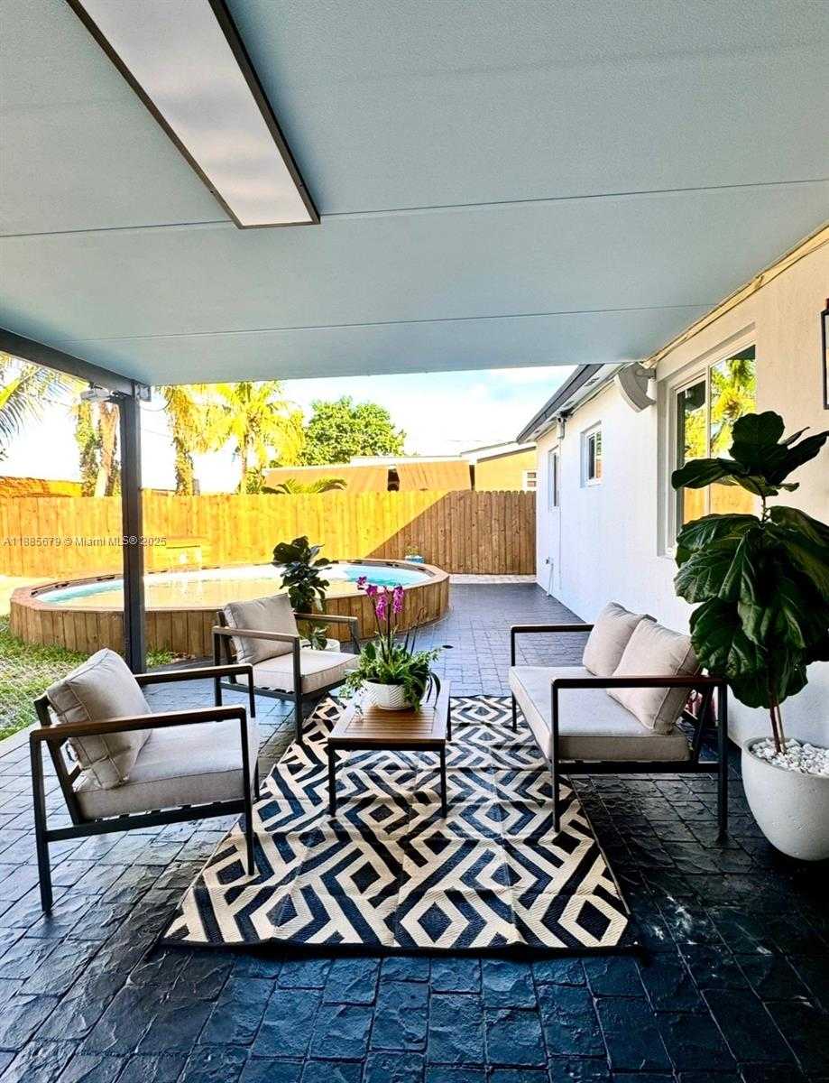 Small Image of 7655 TROPICANA ST, Miramar Number 19