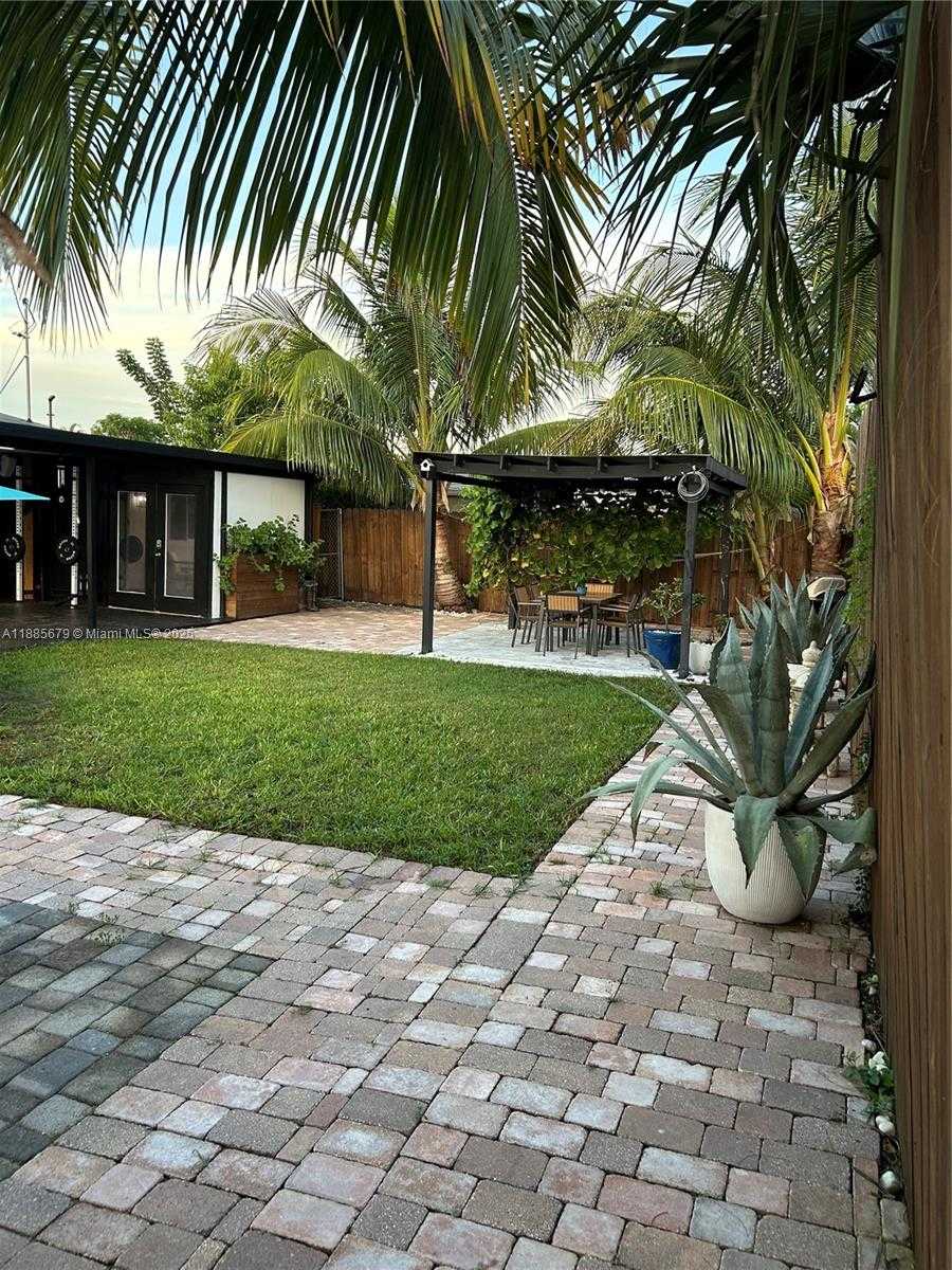 Small Image of 7655 TROPICANA ST, Miramar Number 24