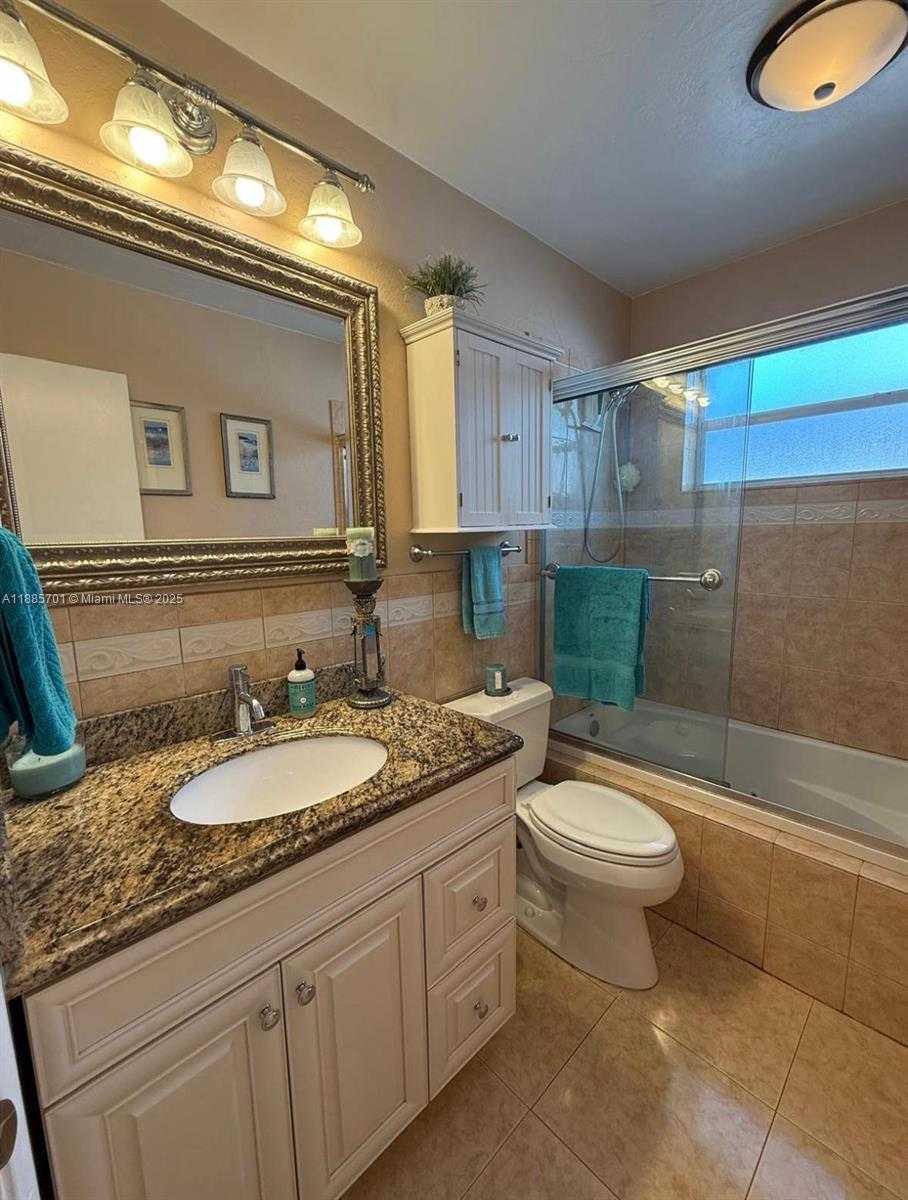 Small Image of 230 SOUTH EAST 4TH ST, Dania Beach Number 31