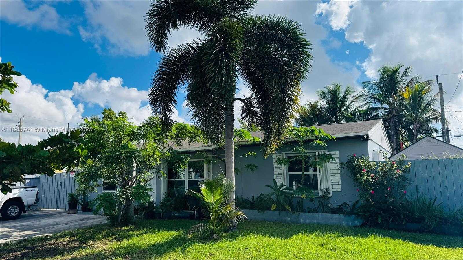 Small Image of 1520 SOUTH WEST 63RD TER, North Lauderdale Number 2