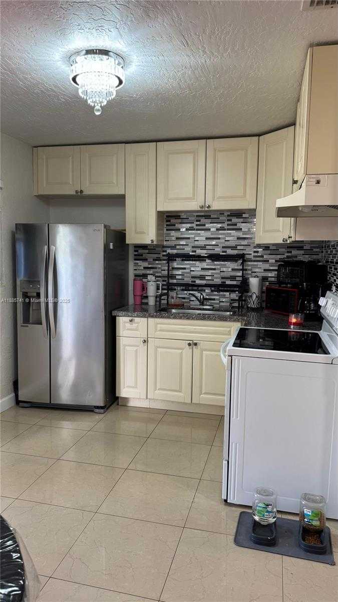 Small Image of 1520 SOUTH WEST 63RD TER, North Lauderdale Number 9