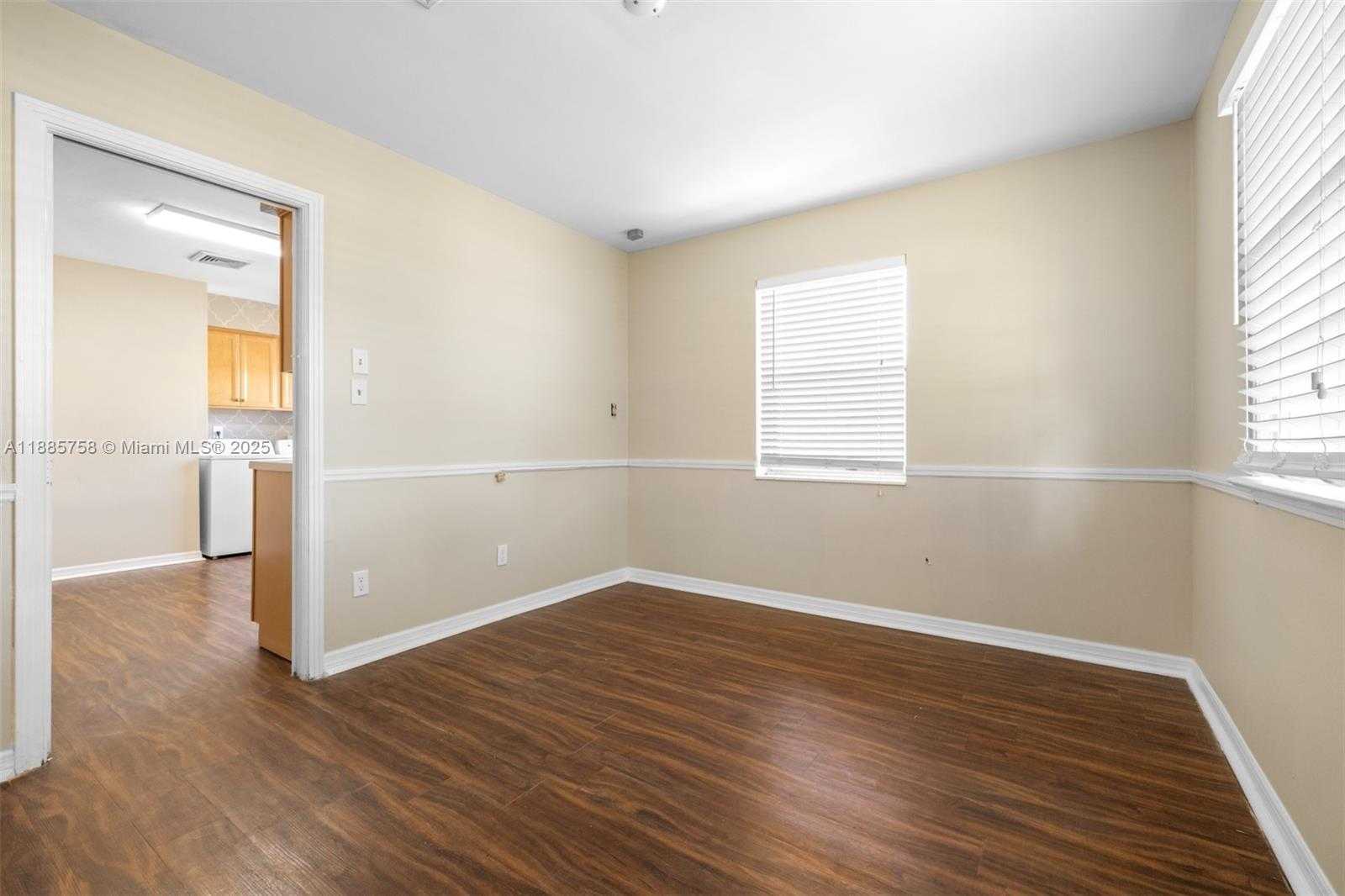 Small Image of 100 HURON AVE, Tampa Number 13