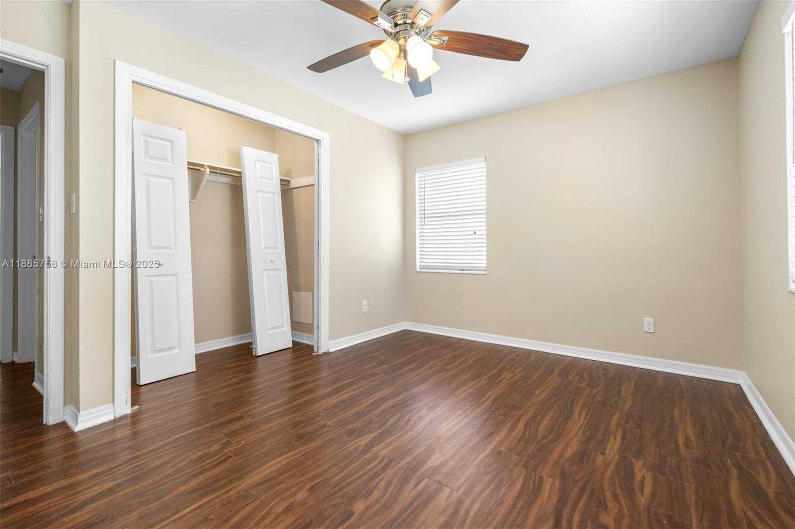 Small Image of 100 HURON AVE, Tampa Number 31